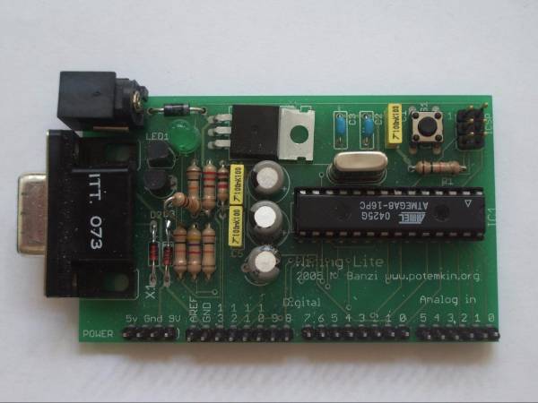 Arduino's First Prototype: Wiring Lite